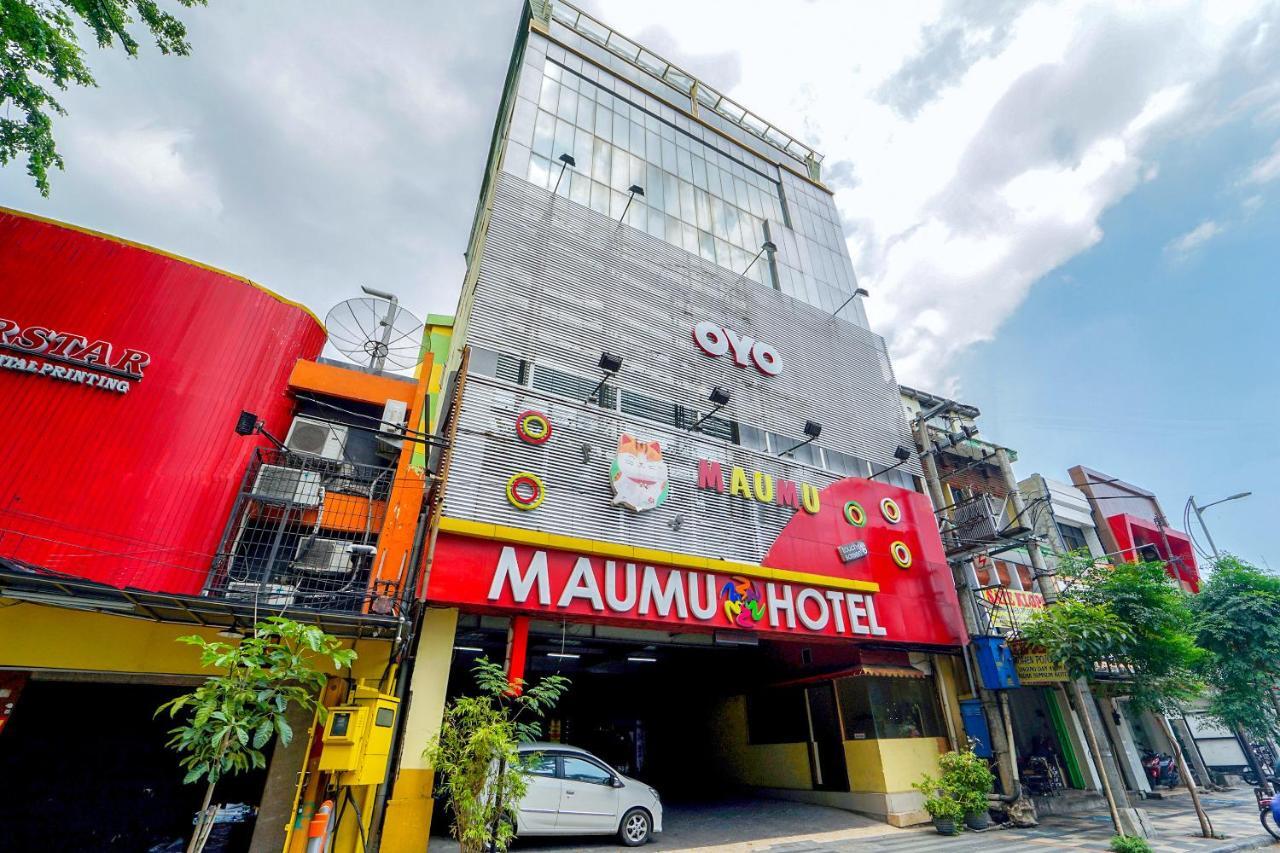 Maumu Hotel & Lounge Сурабая Екстериор снимка